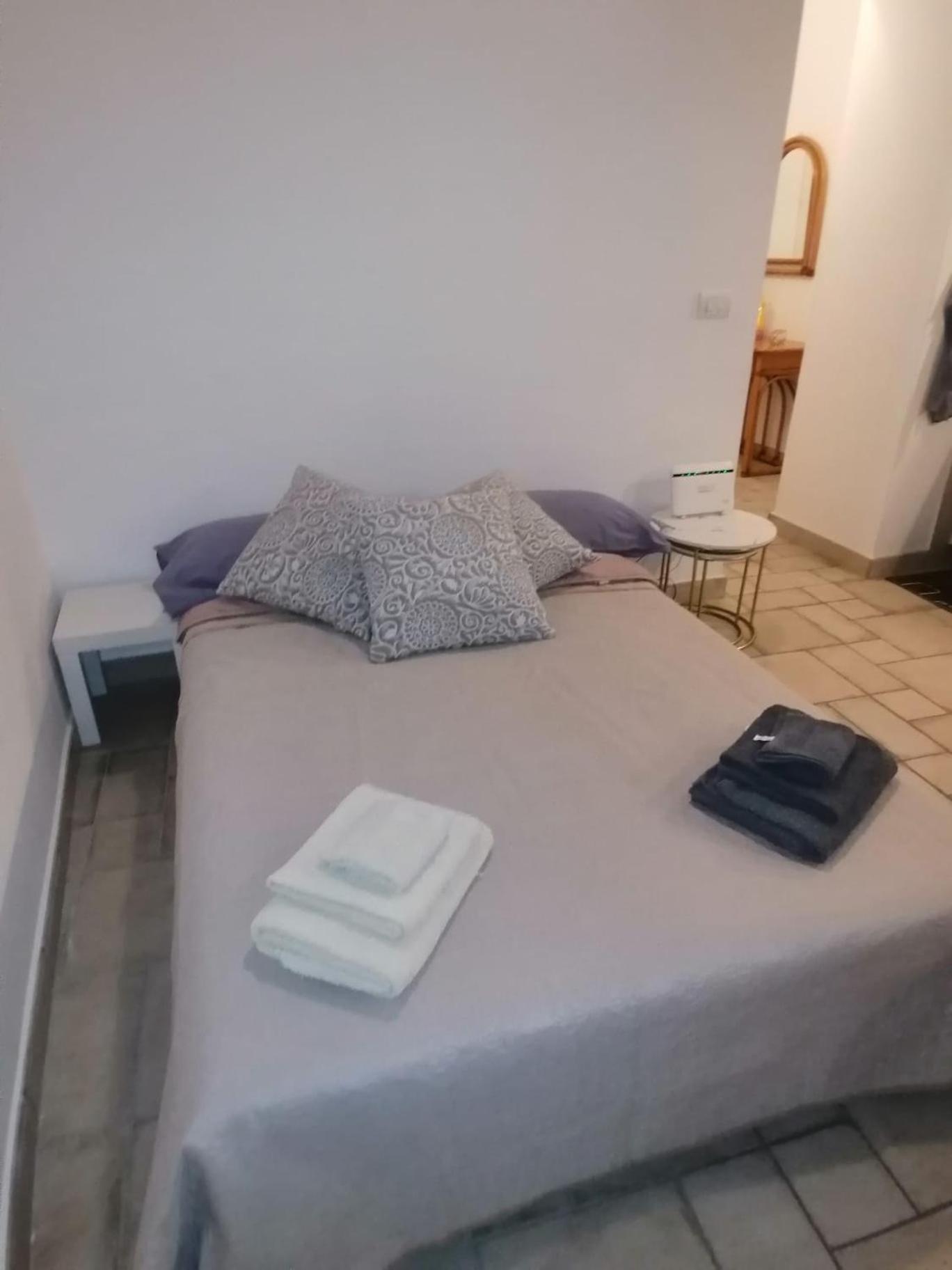 Apartament Il Vicoletto Sul Castello Neapol Zewnętrze zdjęcie